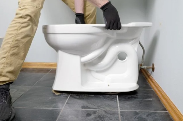 Toilet Installation Kissimmee